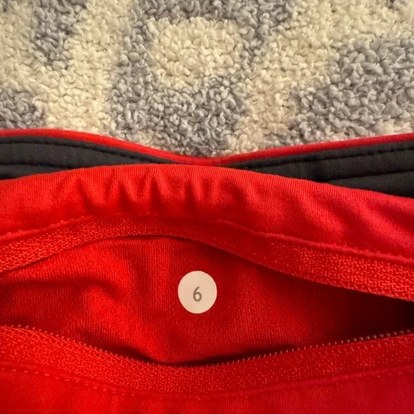 Lululemon running skirt pleated poppy red size 6